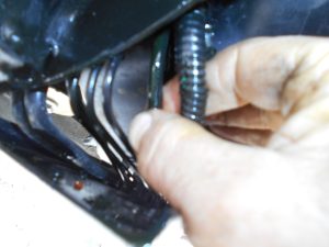 14 Rapprochement du tuyau de retour noir