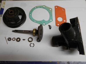 Changement du joint presse-étoupe de pompe à eau