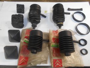 121 Butées et cafetières