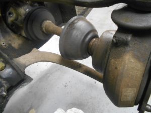 127 Cardan gauche avant