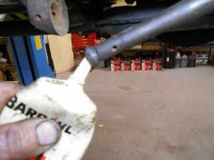 141 Graissage de la tige