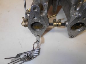 22. Entrebâillement papillons