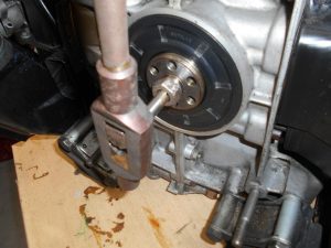 19. Extraction using the newly cut thread and a bolt.